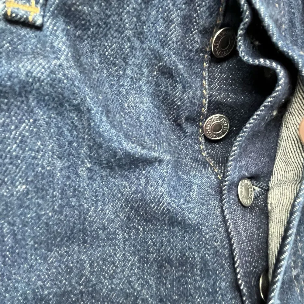 Levis blue solid button